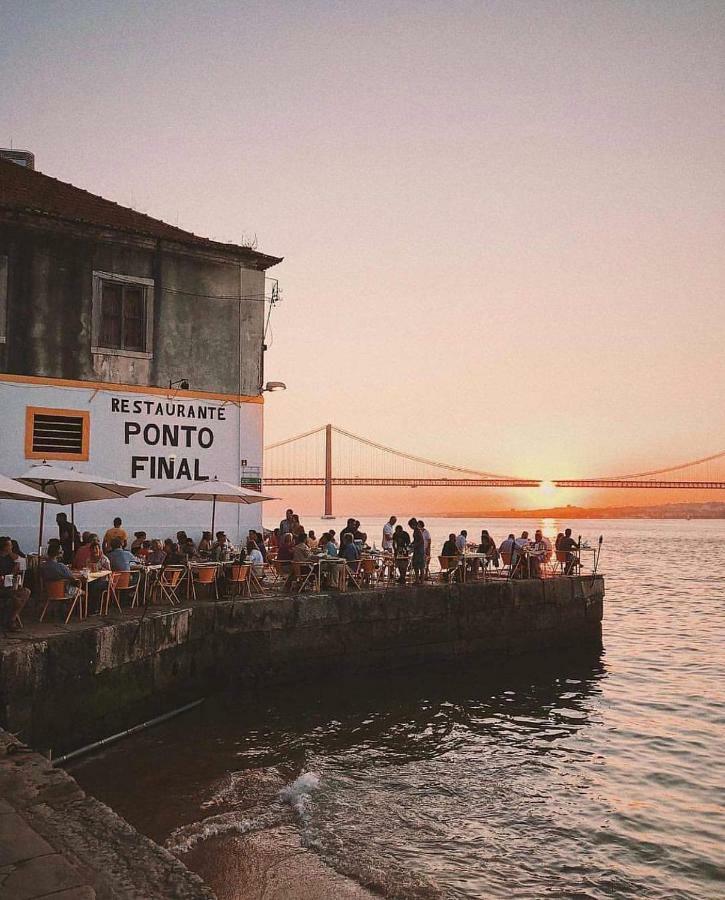Tejo House River Lisbon Almada Esterno foto