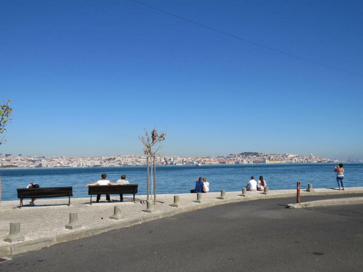 Tejo House River Lisbon Almada Esterno foto
