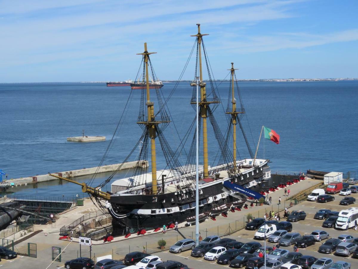 Tejo House River Lisbon Almada Esterno foto